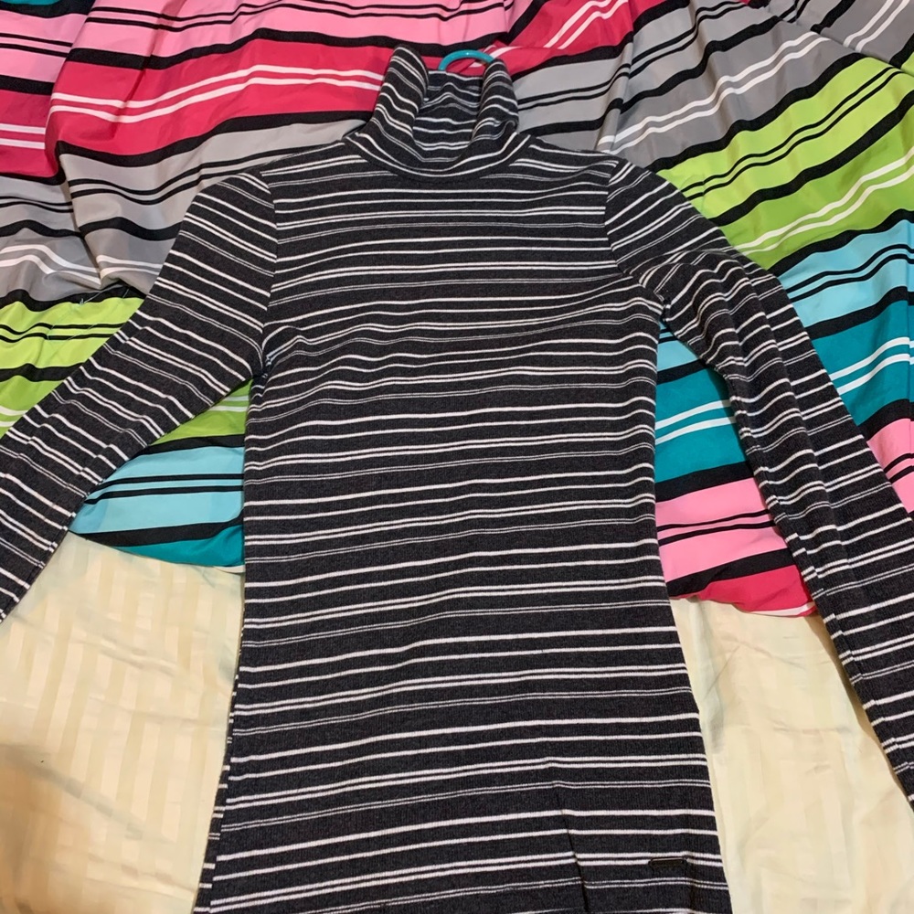 Holister turtleneck